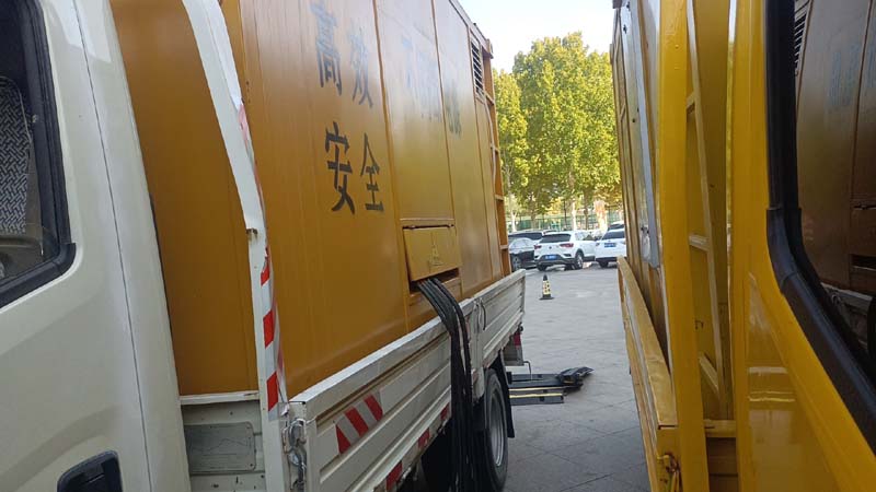 宜良如何判断柴油发电机组和UPS电源的切换时间是否符合要求？